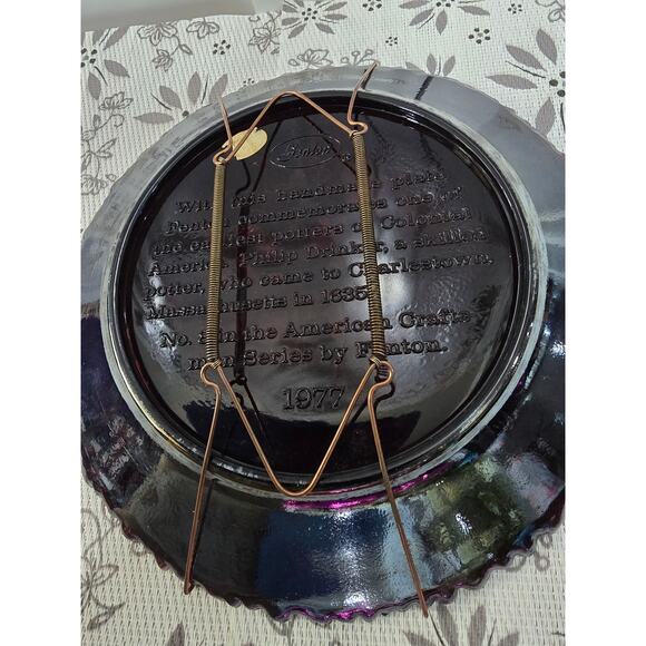 Fenton Iridescent Glass Collector Plate 1977“The Potter”(American Craftsmen #8) - Picture 7 of 12